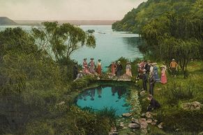 Nový Zéland před 120 lety: Unikátní fotky nádherné krajiny a dávná legenda o lásce