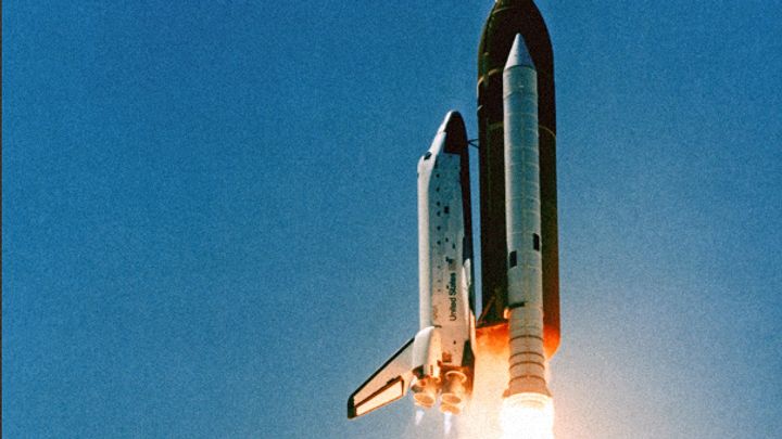 Raketoplán Challenger vybuchl kvůli dobře známé závadě. Osudný let trval 73 sekund; Zdroj foto: The U.S. National Archives / Public domain