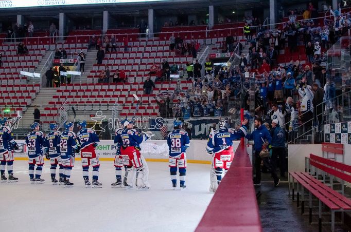 Zápas 9. kola hokejové extraligy mezi týmy HC Oceláři Třinec a HC Kometa Brno.