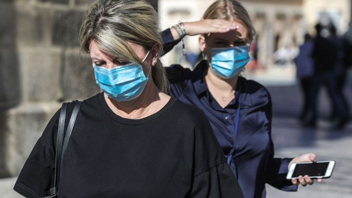 V Česku přibyl rekordní počet případů s covidem. Donalda Trumpa hospitalizovali