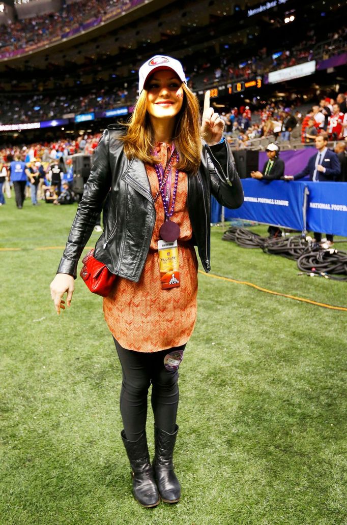 Super Bowl 2013: Katharine McPhee