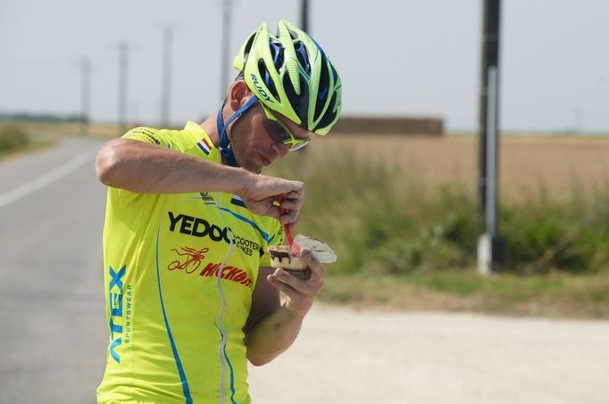 Na koloběžkách po trase Tour de France 2013