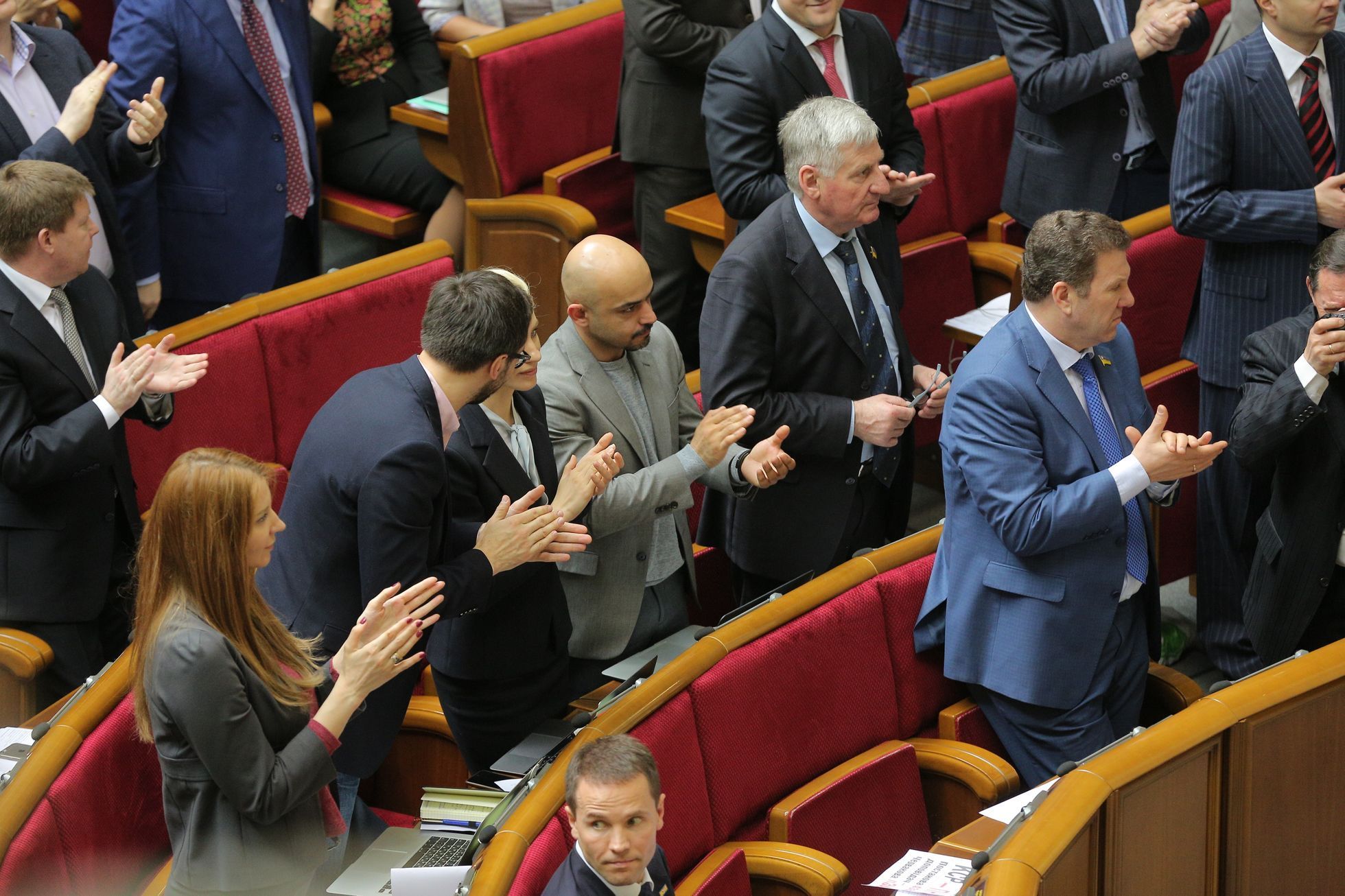 Mustafa Najom s kolegy v ukrajinském parlamentu