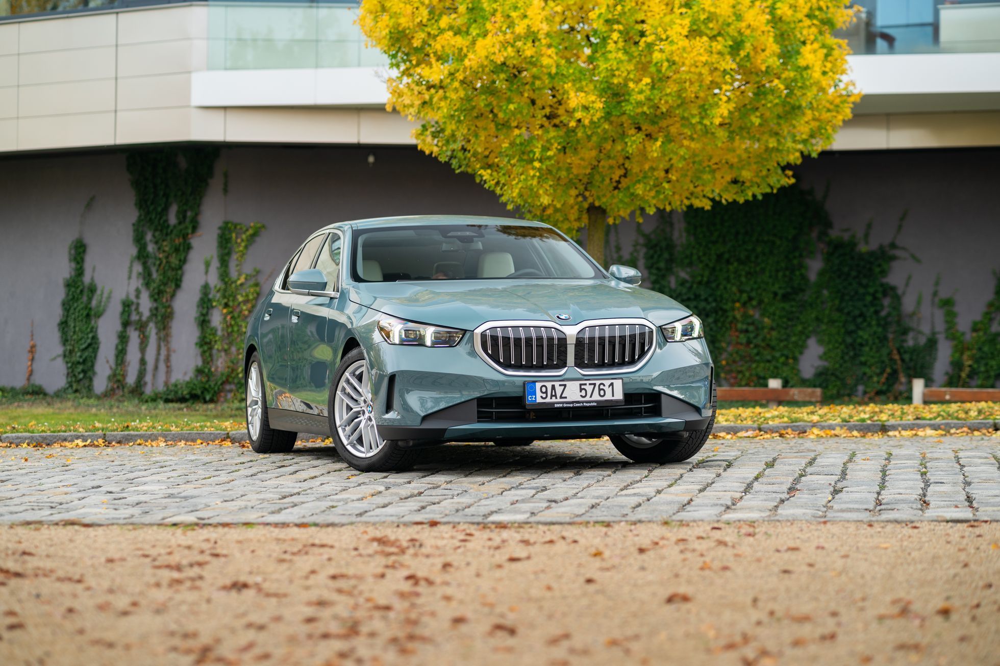 BMW 5 2023