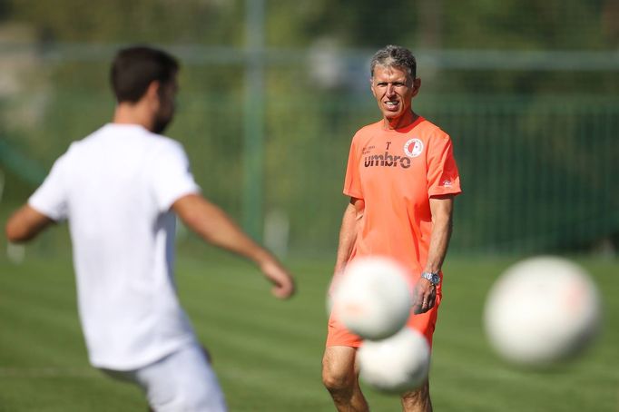 Jaroslav Šilhavý na prvním tréninku po příchodu do Slavie