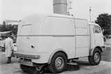 Tatry 805 se ale objevovaly i v civilním sektoru, třeba přestavěné na zametací vozy.