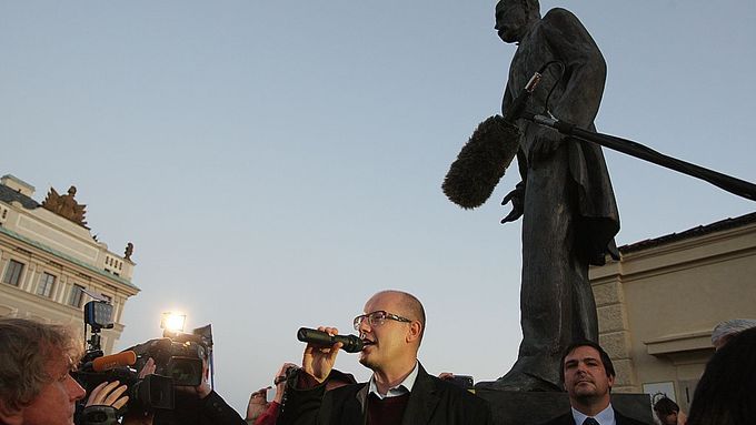 Bohuslav Sobotka speaking at a rally of his supporters