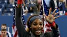 Serena Williamsová s cenou pro vítězku US Open