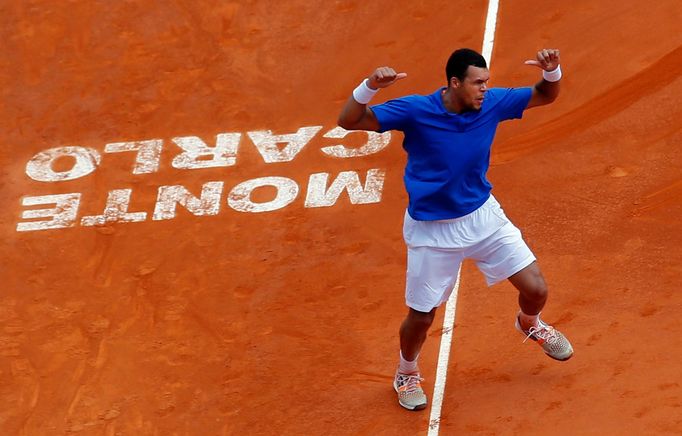 Jo Wilfried Tsonga slaví vítězství v Monte Carlu 2014