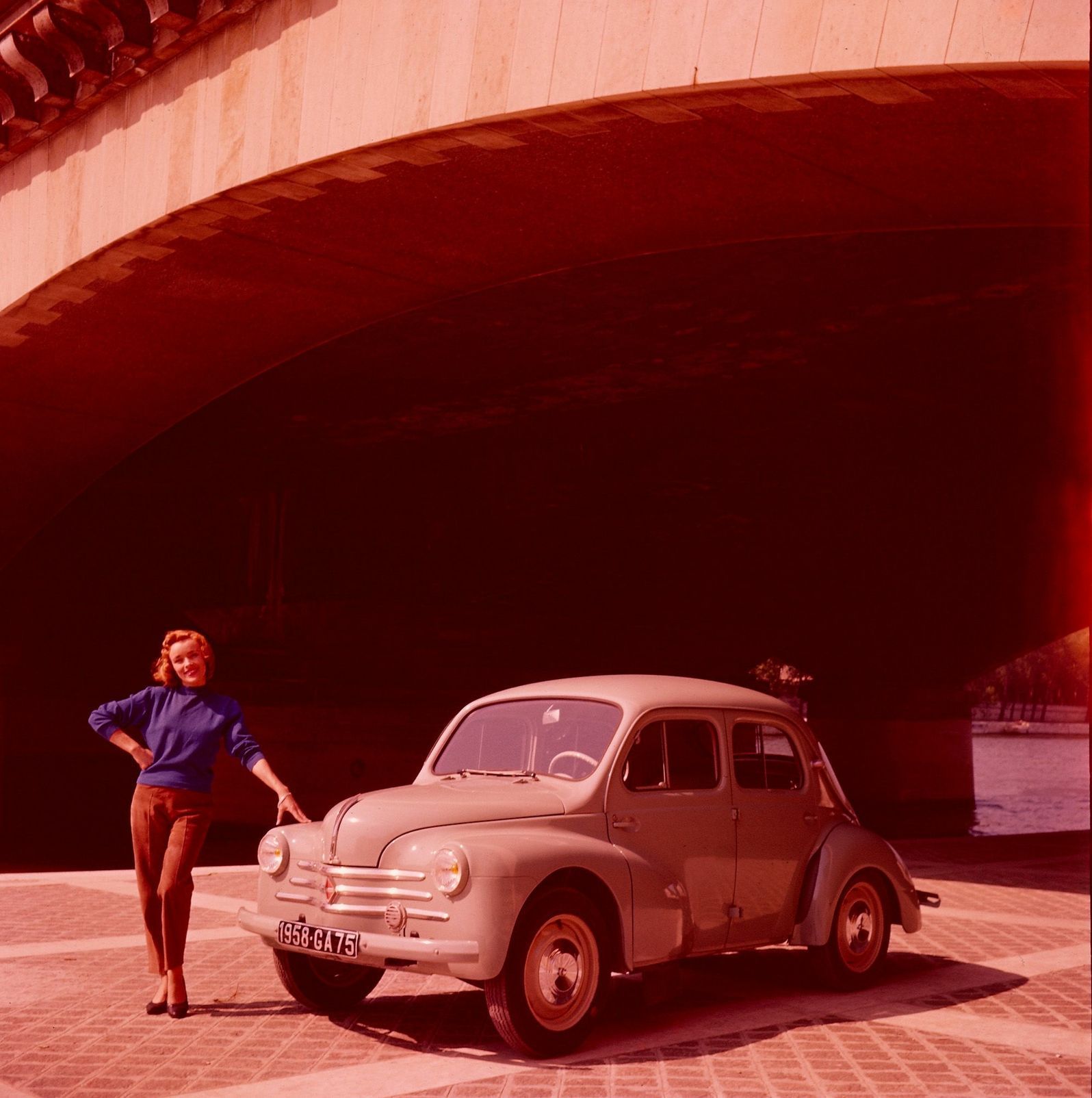 Renault 4CV