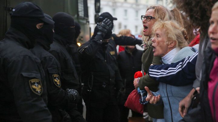 Bělorusové byli unavení. Teď se změnili v národ a povstali, říká česká překladatelka