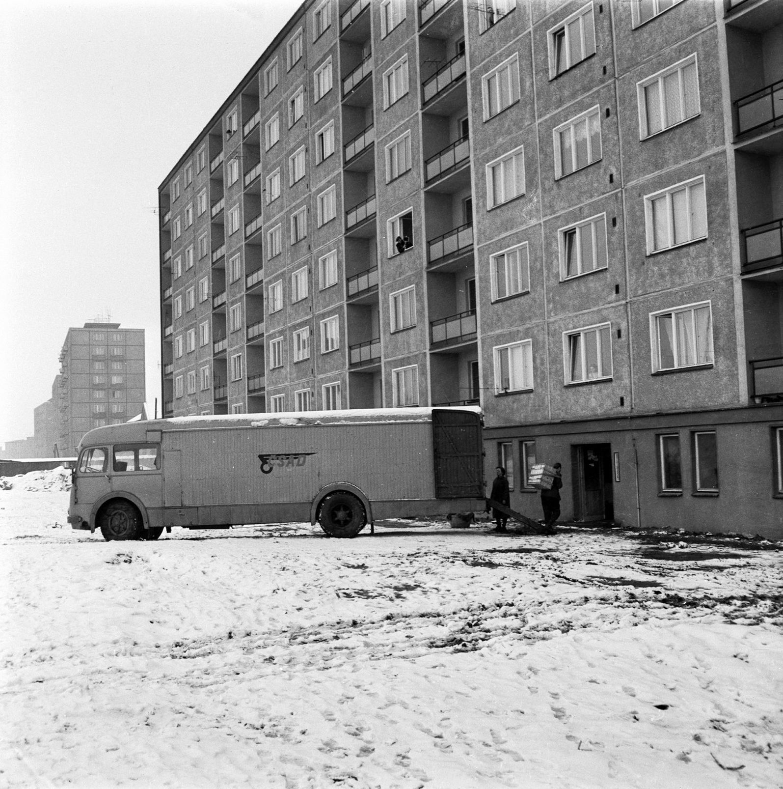 Most, stěhování, panelák