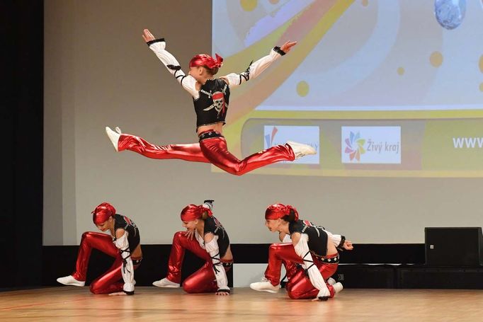 S pirátskou sestavou v juniorské kategorii Aerobic Performance zvítězily závodnice z Aerobic Team Praha