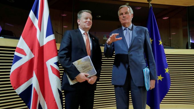 Vyjednavači o smlouvě mezi EU a Británií David Frost a Michel Barnier