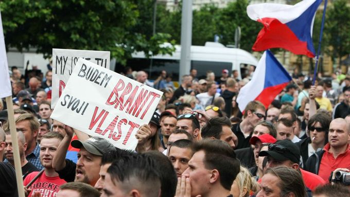 Demonstrace proti imigrantům v Brně.