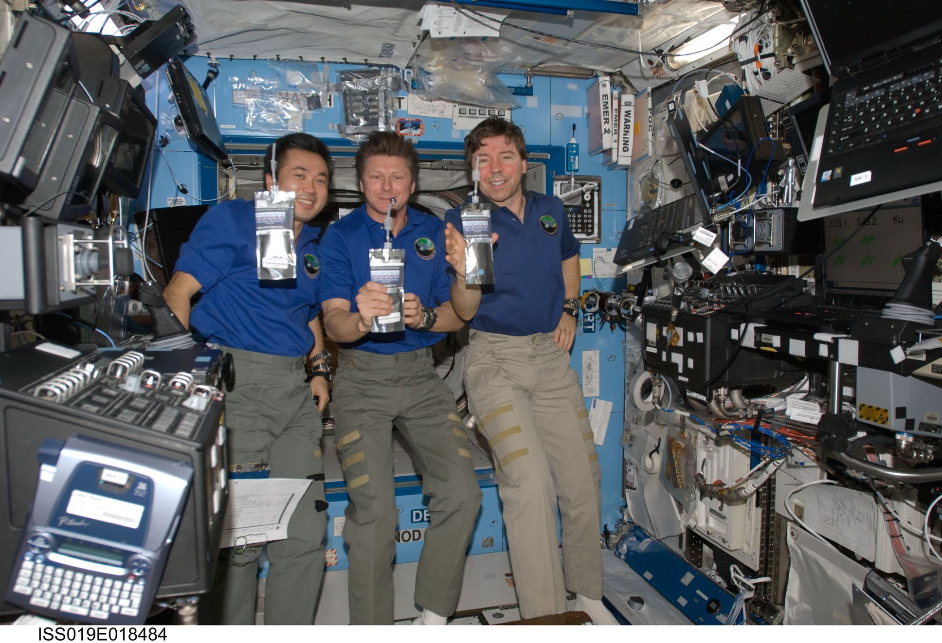 NASA - ISS - Mezinárodní vesmírná stanice, astronauti