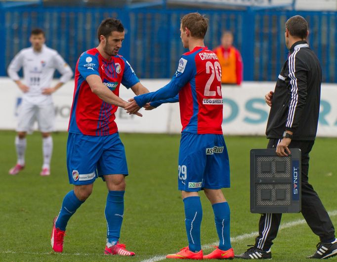 SL, Baník-Plzeň:  střídaní, Aidin Mahmutovič a Jan Chramosta (29)