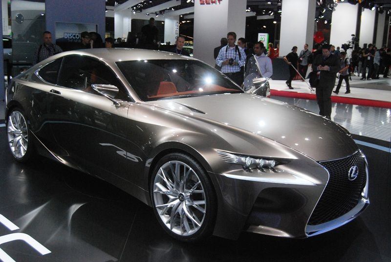 Koncepty na autosalon v Paříži 2012