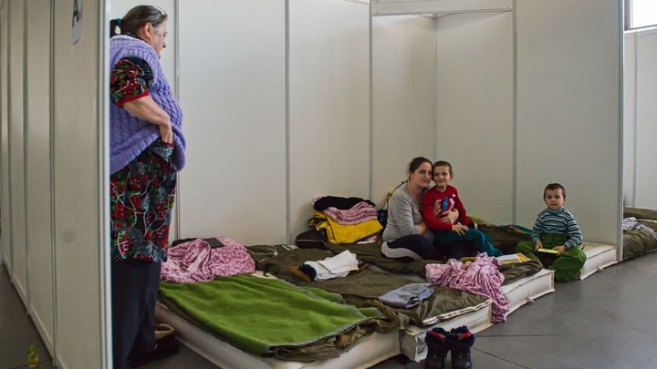 V Praze i Brně je skoro plno. Rozdělování uprchlíků do krajů bude nutné, říká ministr; Zdroj foto: ČTK