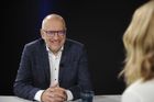 Bek se opřel do premiéra. Slibovali jste nesplnitelné, řekl o zvyšování platů učitelů