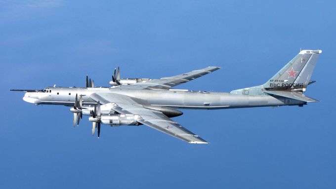 Ruský strategický bombardér Tu-95.
