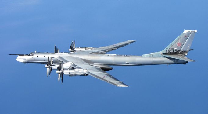 Ruský strategický bombardér Tupolev Tu-95.