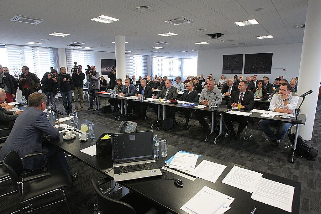 První zasedání klubu ANO