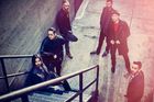 Recenze: Linkin Park na novém albu předvádějí zoufalé chameleonské číslo