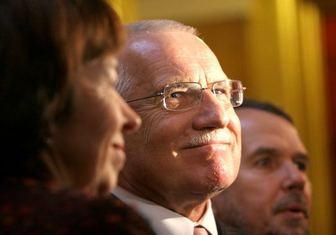 Po návštěvě u britské královny vypadal Václav Klaus nadmíru spokojeně