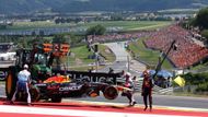 Kolize Maxe Verstappena, Red Bull a Andrey Kimi Antonelliho, Mercedes ve VC Rakouska F1 2025 - Red Bull