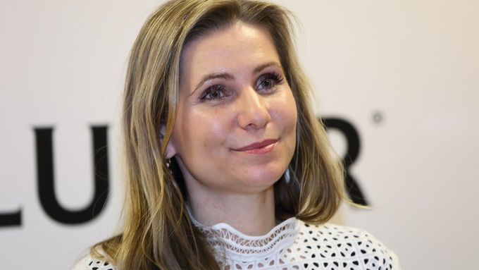 Spisovatelka Lucie Hlavinková nyní vydává nový román Gottwaldova mumie.