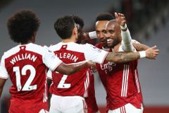 Arsenal - West Ham 2:1. Domácí v závěru urvali výhru, Kladiváři jsou stále bez bodu