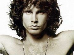 Frontman legendární skupiny The Doors Jim Morrison.