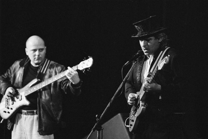 Vladimír Václavek a Jiří Kolšovský na koncertu Dunaje, 1992.