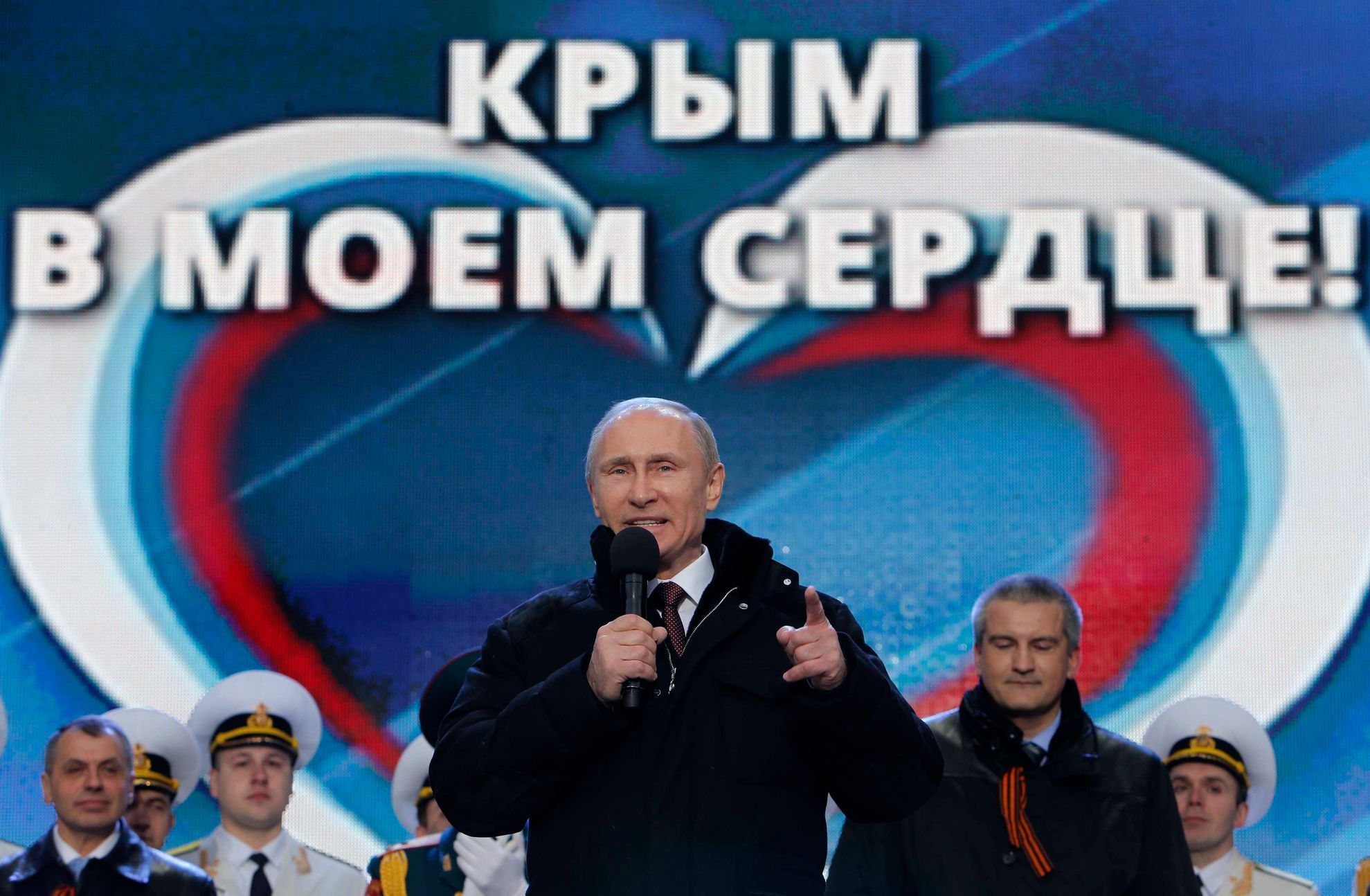 Prezident Putin na oslavách připojení Krymu k Rusku na Rudém náměstí.