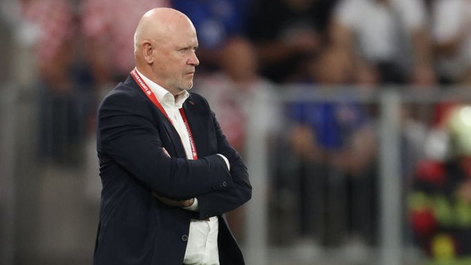 Kouč Ivan Hašek v utkání kvalifikace MS 2026 Chorvatsko - Česko