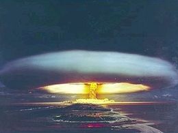 Francie své atomové zbraně testovala dlouhé roky na atolu Mururoa.