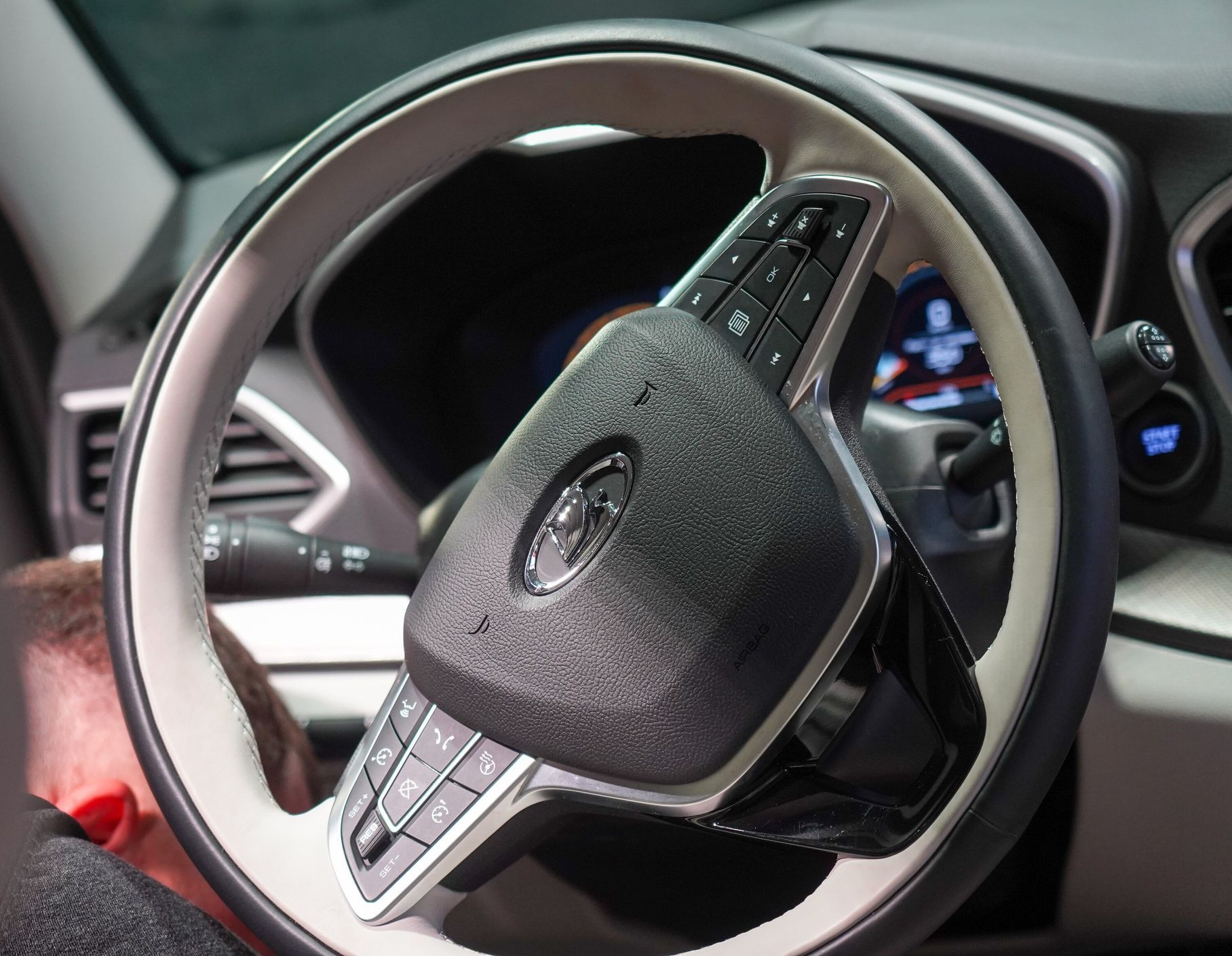 Lada Aura