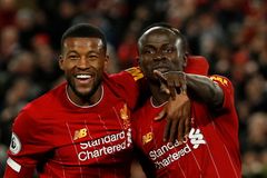 Ubohý, tenhle Liverpool. Legendy štve, že klub poslal pracovníky na státní podporu