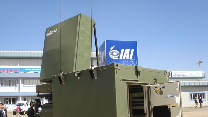 Mobilní radar EL/M-2084 izraelských Elta Systems