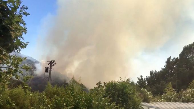 Lesní požár v Kalifornii, červen 2018.