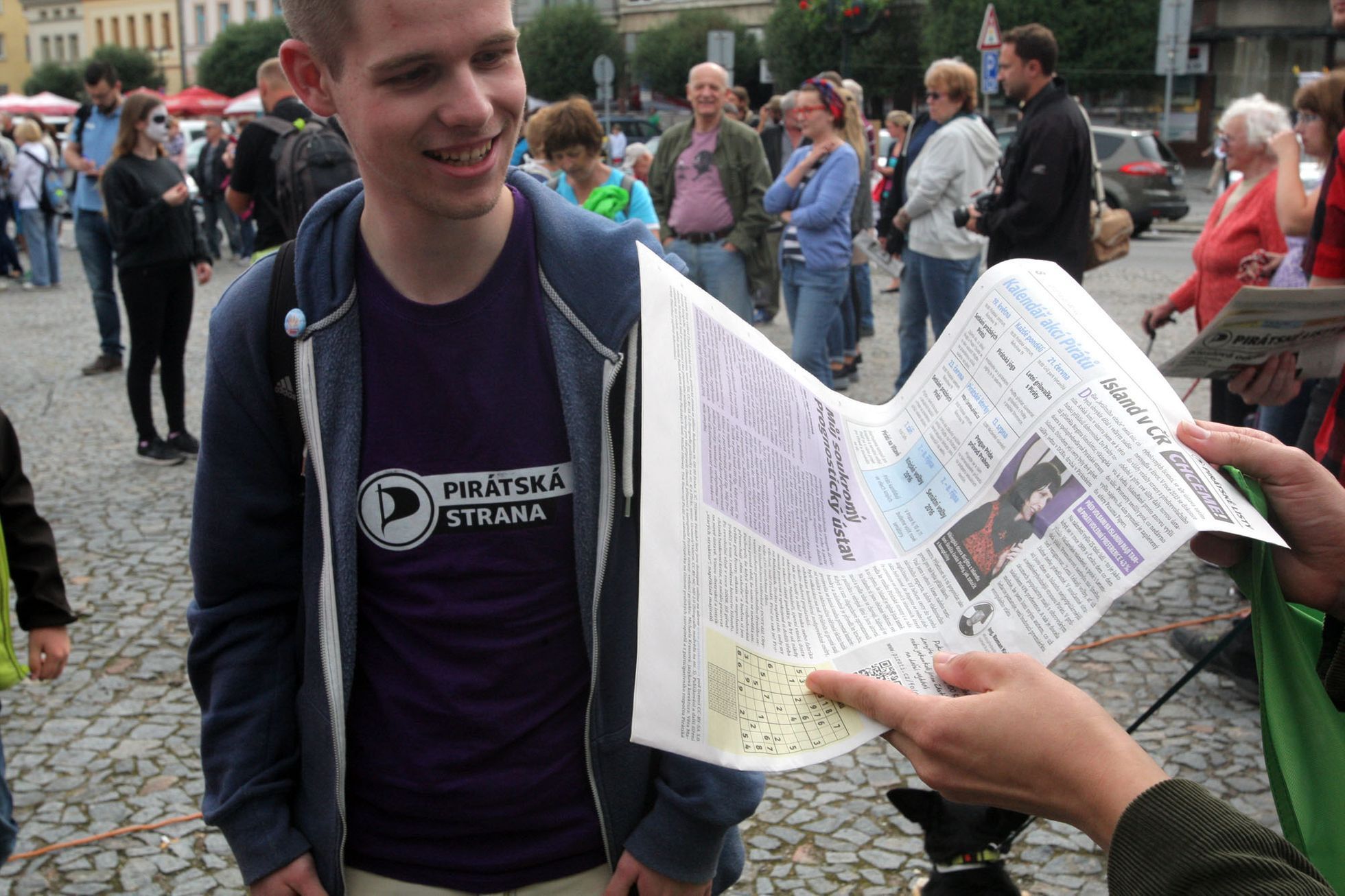 Demonstrace proti smradu v Nymburce