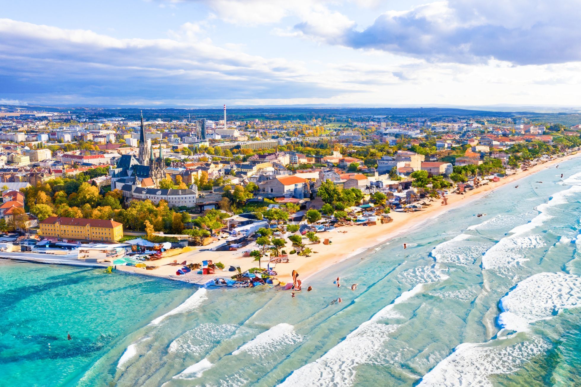 Jak by to vypadalo, kdyby Česko mělo své moře, koláž, umělá inteligence, fikce, moře, Česko, Magazín