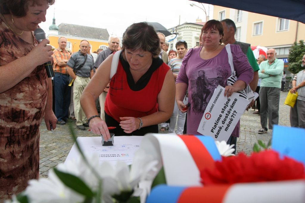 Demonstrace starostů proti daňové diskriminaci