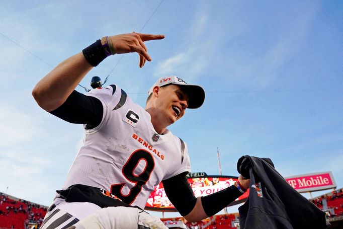 Jan 30, 2022; Kansas City, Missouri, USA; Cincinnati Bengals quarterback Joe Burrow (9) celebrates after winning the AFC Championship Game against the Kansas City Chiefs