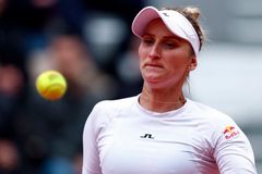 Parádní český den. Vondroušová vyřadila šampionku, uspěli i Nosková, Lehečka a Menšík