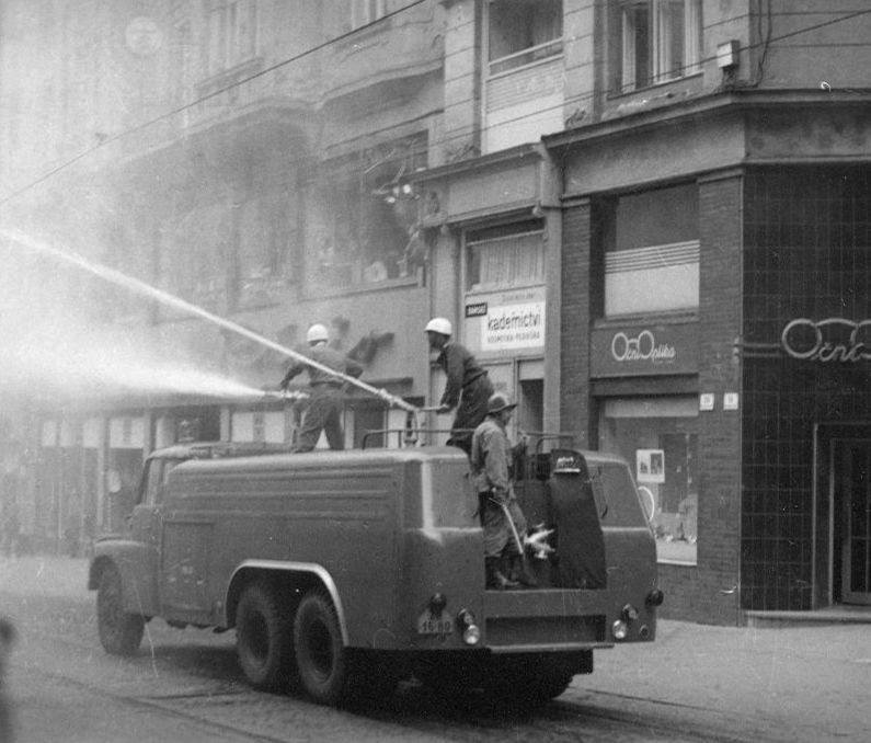 Oprava / 20.8. / 1969