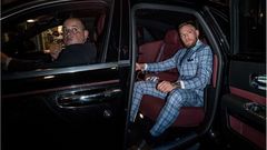Conor McGregor v autě