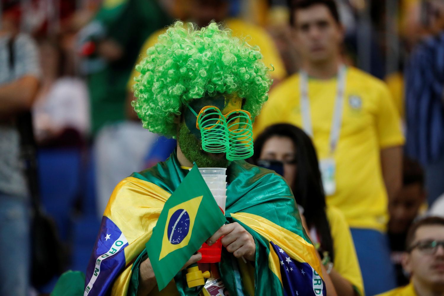 Brazilští fanoušci na zápase Brazílie - Švýcarsko na MS 2018