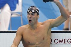 Phelps plní drzý plán, má už šesté zlato z Pekingu